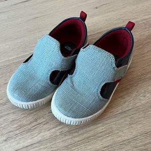 Livie and Luca Hop blue sneakers size 9M